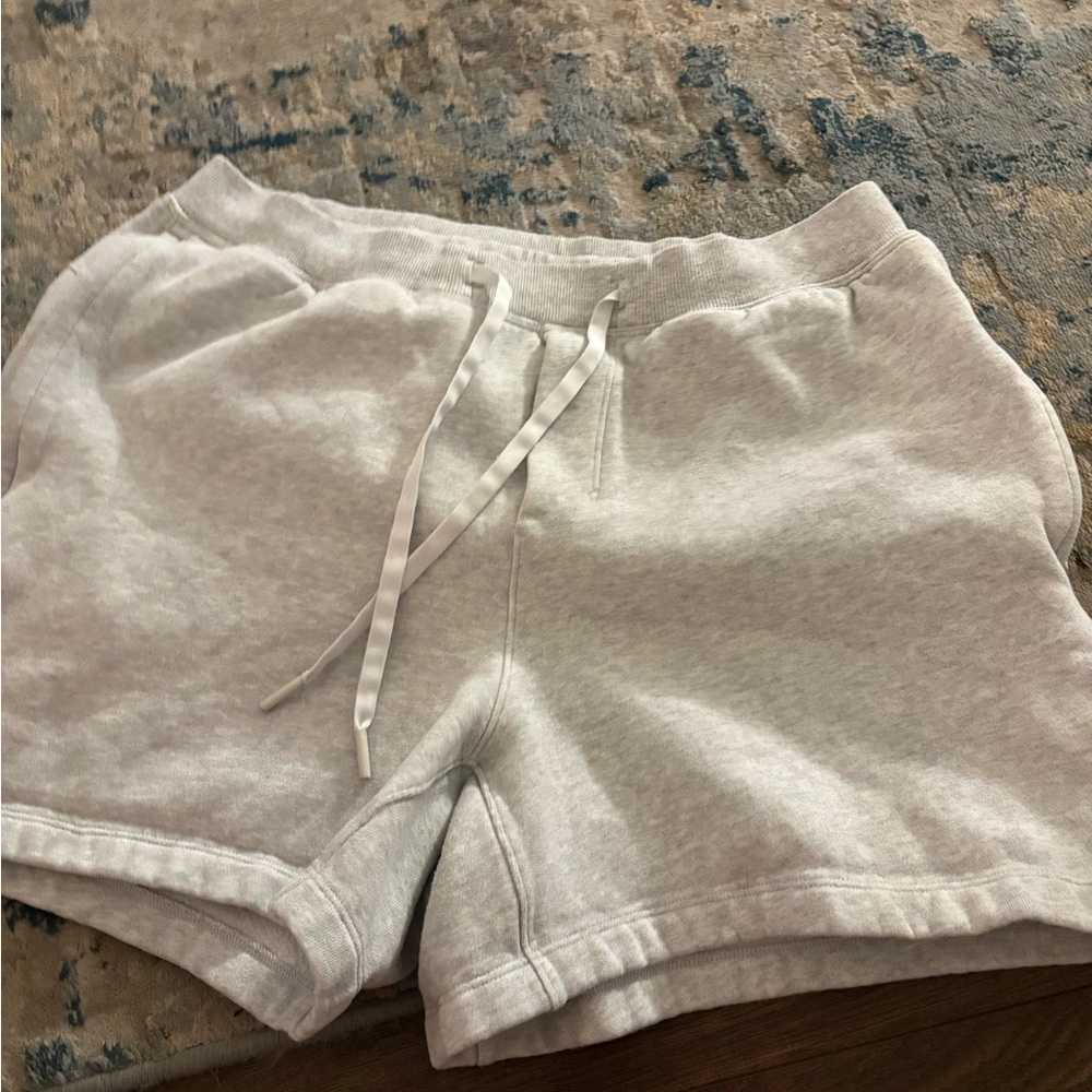 lululemon athletica Men's Light Gray Athletic Shorts